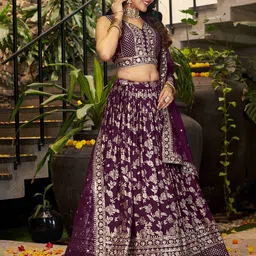 ETHNIC PLUS Embroidered Sequinned Semi-Stitched Lehenga & Unstitched Blouse With Dupatta image 5