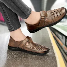 Arics Men Brown Sandals-picture-31