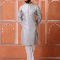 Vardha Men Embroidered Mandarin Collar Kurta-image-16