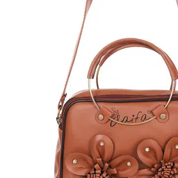 AAIFA Structured Sling Bag image 3