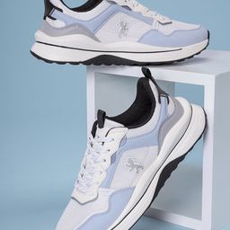 Red Tape Men Colourblocked Sneakers-40