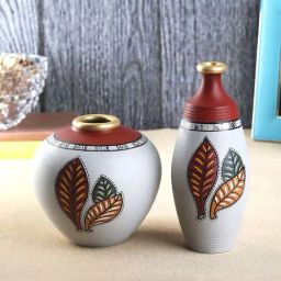 VarEesha Grey & Red Terracotta Flower Vase - Set of 2-36
