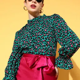plusS Women Gorgeous Green Animal Printed New Neckline Top-picture-13