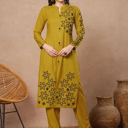 FASHOR Floral Embroidered Mandarin collar Thread Work Kurta with Trousers-picture-30