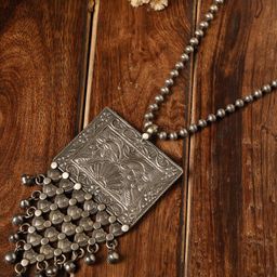 VENI 92.5 Sterling Silver-Plated Artificial Beaded Oxidised Pendant With Chain-image-15