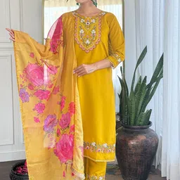Lilots Women Floral Embroidered Kurta & Trousers With Dupatta-picture-42