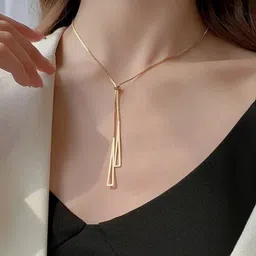DIVASTRI Gold-Plated Triangle Shaped Pendant With Chain image 4