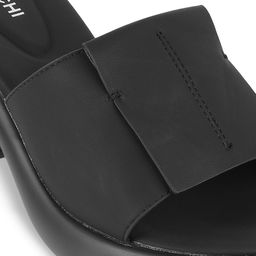 Mochi Textured Block Sandals image 5