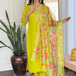 Lilots Women Floral Embroidered Regular Sequinned Chanderi Silk Kurta with Trousers & With Dupatta-14