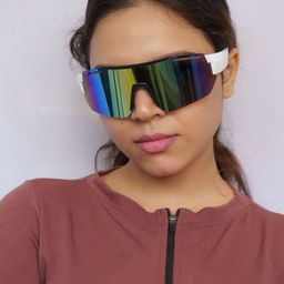 Opticsfit Unisex Shield Sunglasses with Polarised and UV Protected Lens 9325 image 5