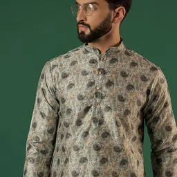 Anouk Men Sequinned Kurta image 1
