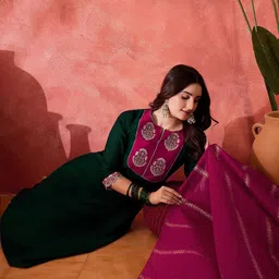 Sangria Zari Sequence Thread Embroidery Kurta With Trousers & Dupatta image 2