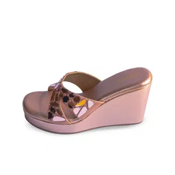 UrbanSway Wedge with image 2