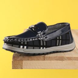 Cute Walk by Babyhug Slip On Checks Formal Shoes with Chain Link - Dark Blue-picture-29