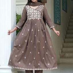 MF Hayat Women Floral Embroidered Regular Pure Cotton Kurta with Trousers & Dupatta-picture-43