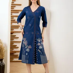 Meher Impex Printed Denim A-Line V-Neck Ethnic Dress-12