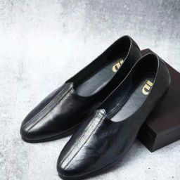 ID Men's Black Casual Juttis-image-25