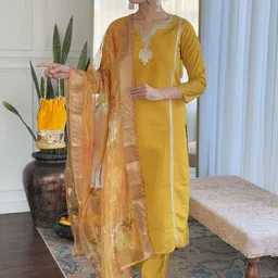 CANBIA Women Ethnic Motifs Embroidered Kurta with Trousers & Dupatta-picture-36