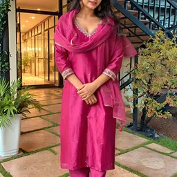 Anni Designer V-Neck Sequinned Straight Kurta with Trousers & Dupatta-picture-44