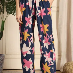 TAG 7 Printed Cotton Mid-Rise Lounge Pant-image-32
