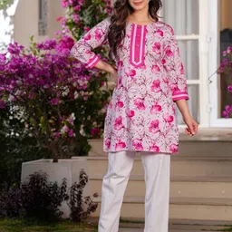 DAEVISH Floral Printed Round Neck Straight Cotton Kurta-picture-14