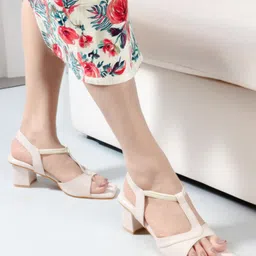 DressBerry Party Block Sandals with Bows-11