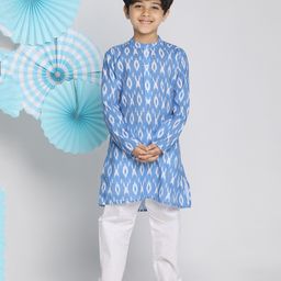 Vastramay Full Sleeves Ikat Printed Kurta With Solid Pyjama Set - Aqua Blue & White-image-51