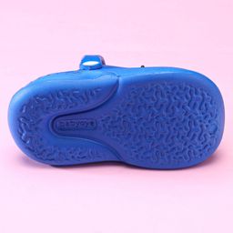 Babyoye Clogs with Backstrap Beach Theme Applique - Blue image 5
