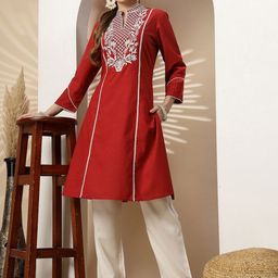 Nayam By Lakshita Floral Embroidered Mandarin Collar A-Line Kurta with Trousers-picture-23