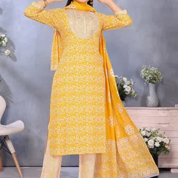 Rangita Women Ethnic Motifs Printed Regular Kurta Sets With Dupatta image 2