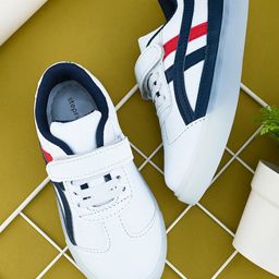 Steprite Colour Blocked Velcro Closer Sneakers - Navy Blue & White-image-86
