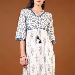 V-Mart Floral Printed V-Neck A-Line Kurta-46