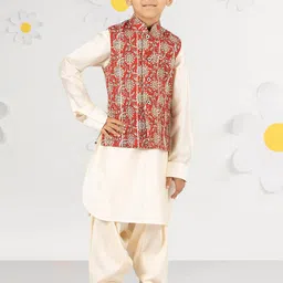 VASTRAMAY Boys Mandarin Collar Pure Cotton Kurta With Patiala & Floral Nehru Jacket-image-35