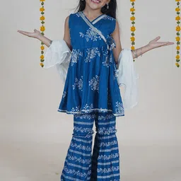 KiddoPanti Girls Floral Printed Angrakha Anarkali Kurti With Sharara & Dupatta-picture-10