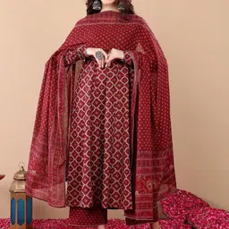 KLOSIA Floral Printed V-Neck A-line Kurta With Trousers & Dupatta-31