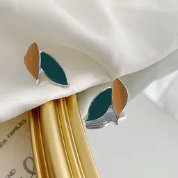FIMBUL Silver-Plated Leaf Shaped Studs-7