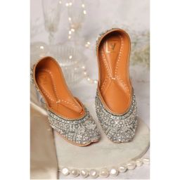 House of Vian Mahnoor Silver Embroidered Juttis-picture-17