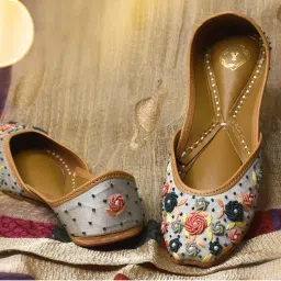 YASSIO Raisa Jutti Effortless Elegance in Grey and Floral Embroidery-picture-47