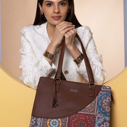 ZOUK Printed Structured Tote Bag-picture-57