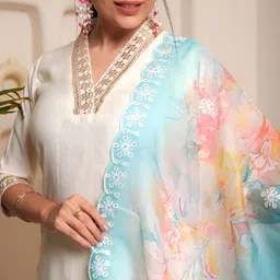 KOTRONS Women Floral Solid Kurta with Trousers & Dupatta-picture-39