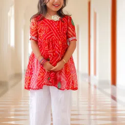 Thread & Button Girls Bandhani Printed Regular Silk Chiffon Kurta with Trousers image 4