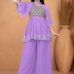 PARROT CREATION V-Neck Floral Embroidered Sequinned Georgette Kurti With Palazzos & Cape-7