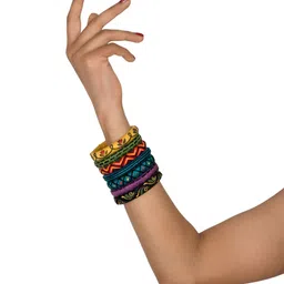 Taasha Craft Set Of 7 Threaded Bangles image 4