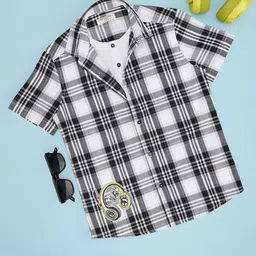 Pantaloons Junior Boys Spread Collar Tartan Checked Cotton Casual Shirt-image-70