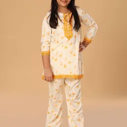 The Mini Trunk Girls Floral Printed Kurti with Trousers-image-48