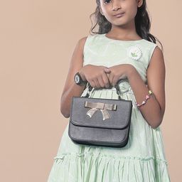 V-Mart Girls Printed Applique Tiered Fit & Flare Dress-picture-28
