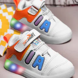 KATS Unisex Kids Perforations Sneakers-42