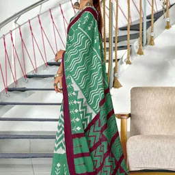 LeeliPeeri Designer Geometric Printed Block Print Saree image 4