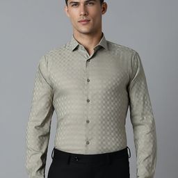 Louis Philippe Sport Men Super Spread Collar Checked Cotton Slim Fit Formal Shirt-picture-36