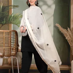 Clora Creation Floral Embroidered Dupatta With Thread Work image 4